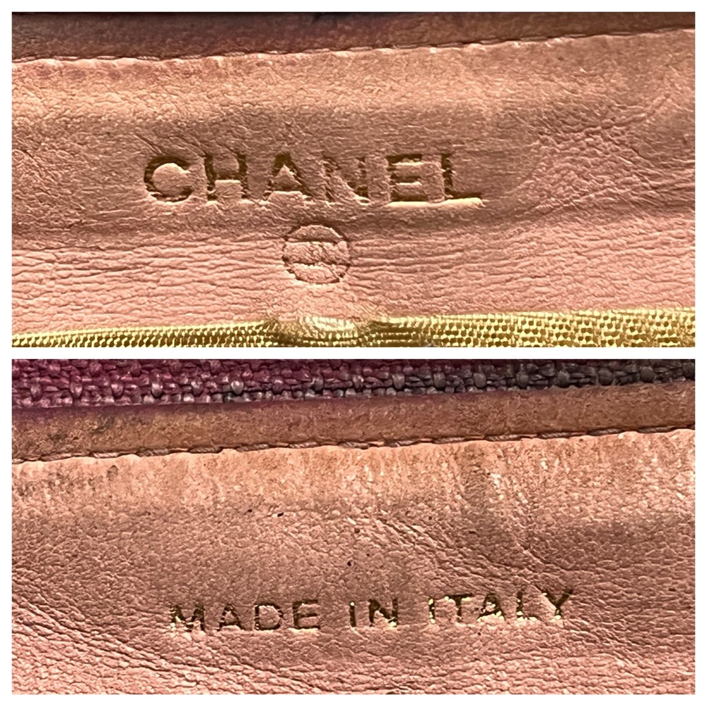 CHANEL Black and Gold Crossbody Bag with Iconic Design - Picture 6 of 10